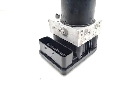 BMW 1 E81 E87 ABS Pump 6791521 10020604074 3451679152101
