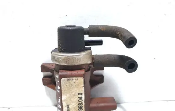 Mazda 3 I Vacuum valve 700968040