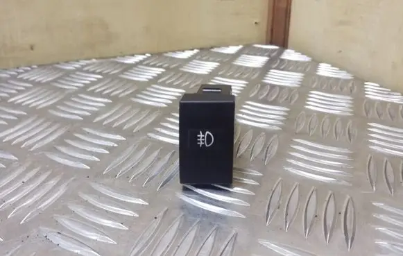 Fog light switch