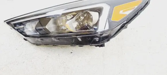 Hyundai Tucson TL Headlight/headlamp 92101 92101D3