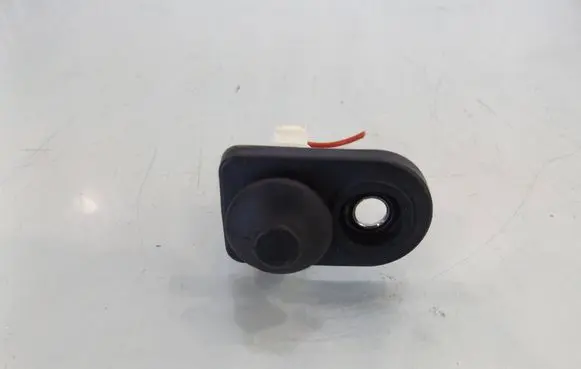 Hyundai i30 Front door check strap stopper