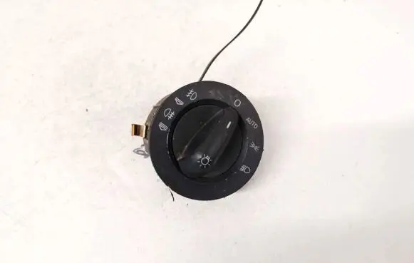 Light switch