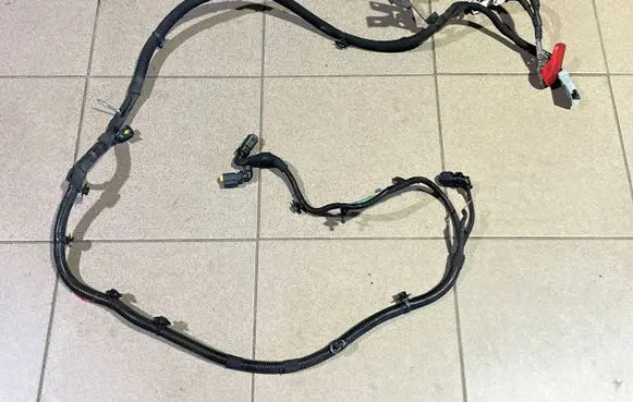 Peugeot 5008 II Positive cable (battery) 9835018880