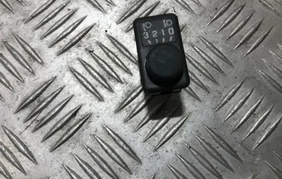 Nissan Primera Headlight level height control switch