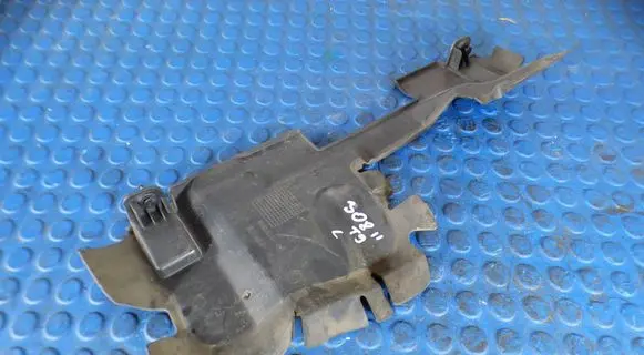 Peugeot 308 Intercooler air channel guide CART9818196280 9818196280 9818196180