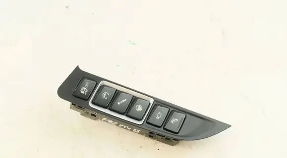BMW M4 F82 F83 A set of switches 7850482 61317850482
