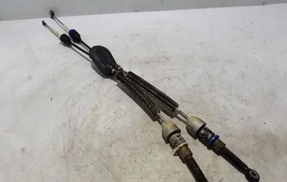 Renault Clio V Gear shift cable linkage 349355204R