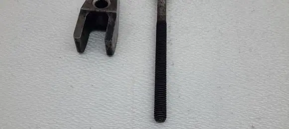 Mercedes-Benz E W211 Fuel Injector clamp holder A6110160738