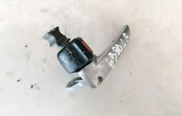 Mazda 3 I Rear door interior handle