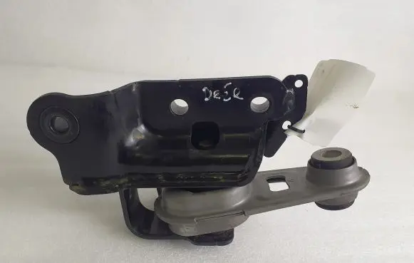Nissan Qashqai J12 Engine mounting bracket 113600LA0A