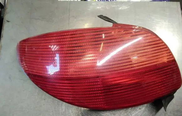 Peugeot 206 Rear/tail lights 2531G