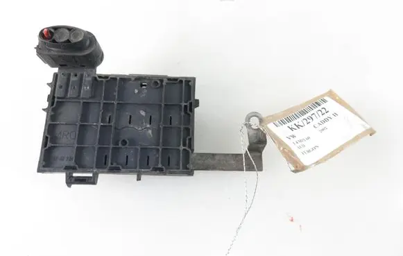 Volkswagen Caddy Battery relay fuse 