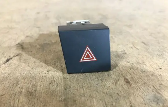 Peugeot 508 Hazard light switch 96662380ZE