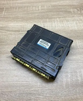 Mitsubishi Galant Engine control unit/module ECU MD340456 E2T67673H