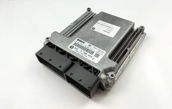 BMW 1 E81 E87 Engine control unit/module 7799855 0281012754