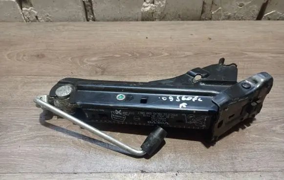 Volvo S60 Lift Jack 8679369