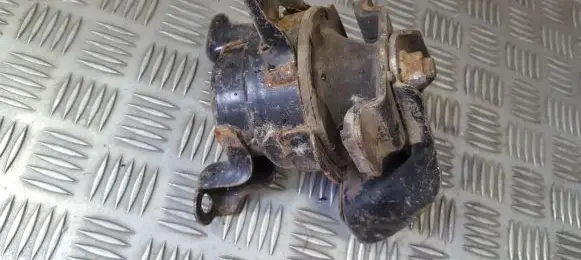 Honda Civic Engine mount bracket AV52260 AV-52260