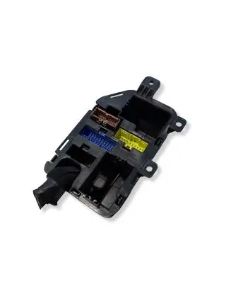 Hyundai Santa Fe Fuse module 919712B080