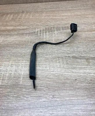 BMW 5 E39 Plug wire 968405