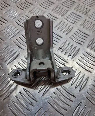 KIA Sorento Front door lower hinge 
