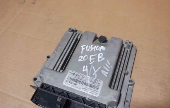 Ford Fusion II Engine control unit/module 12A650 DS7A12A650TM