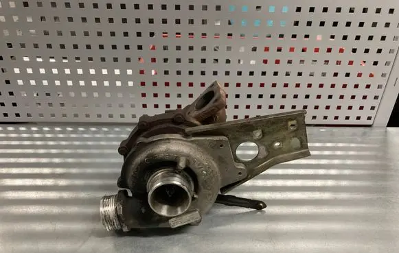Volvo XC90 Turbo 30737080 75771810