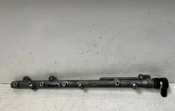 BMW 5 E60 E61 Fuel main line pipe 0445216008 7788679