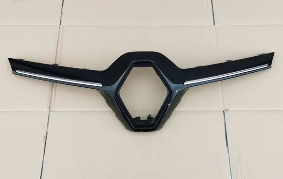 Renault Kadjar Front bumper upper radiator grill 623103685R-BAX