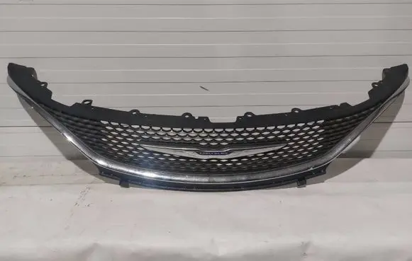 Chrysler Pacifica Front bumper upper radiator grill 68228996AB