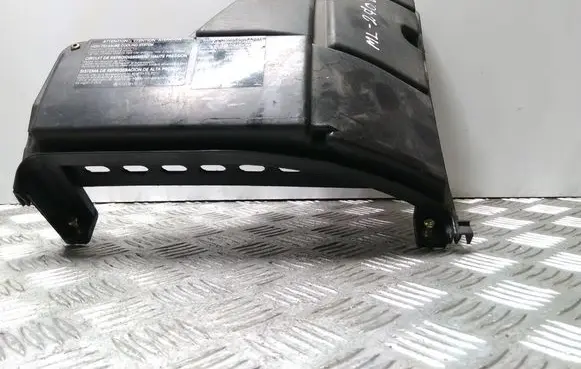 Mercedes-Benz ML W163 Fuse box cover 1635400382