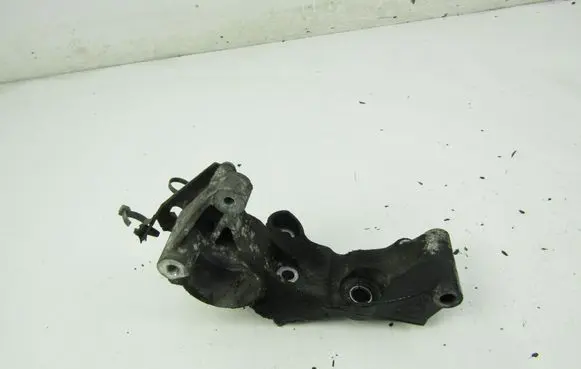 Opel Astra H Generator/alternator bracket 