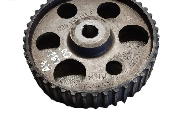 Audi A4 S4 B5 8D Fuel pump gear (pulley) 028130111A