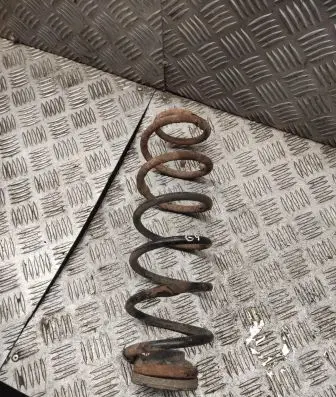 Volkswagen Golf IV Rear coil spring