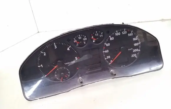 Audi A4 S4 B5 8D Speedometer (instrument cluster) 8D0919033A