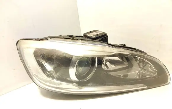 Volvo V60 Headlight/headlamp 31420254 89908936 SN60DBL