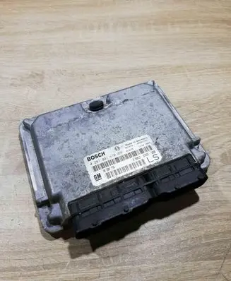 Opel Astra G Engine control unit/module ECU 0281001670 90589736