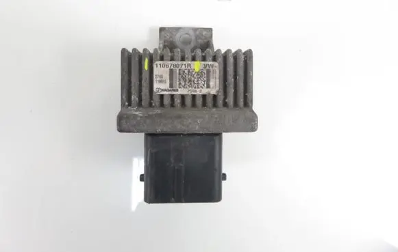 Renault Master III Glow plug pre-heat relay 11067807R