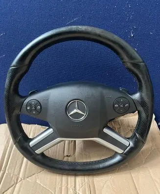 Mercedes-Benz R AMG W251 Steering wheel