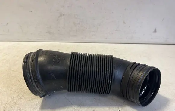 Volkswagen T-Roc Air intake hose/pipe 5Q0129684D