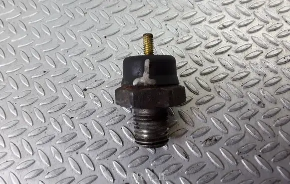 Ford Galaxy Oil pressure sensor 