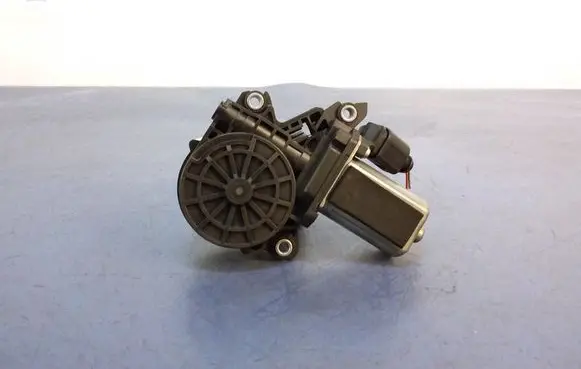 Audi A8 S8 D4 4H Rear door lock 4F0837060