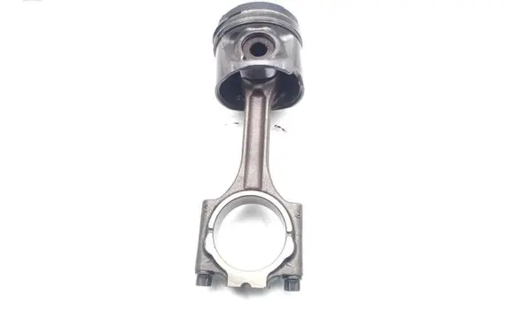 Volvo XC90 Piston with connecting rod D5244T4