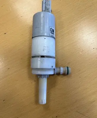 Opel Insignia A Headlight washer pump 13250289
