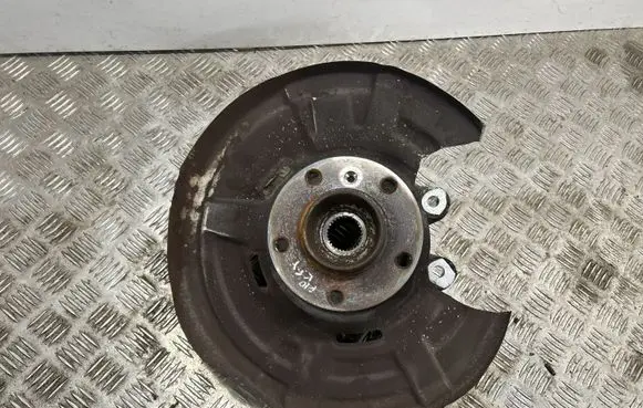 BMW 5 F10 F11 Rear wheel hub spindle/knuckle 6793769