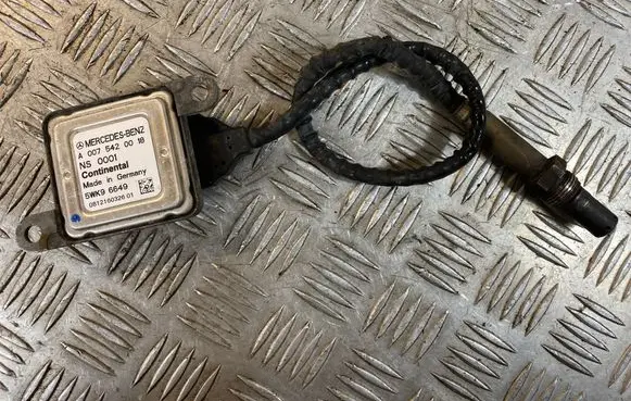 Mercedes-Benz E C207 W207 Lambda probe sensor A0075420018 081216032601 5WK96649