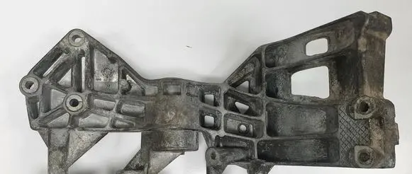 Mercedes-Benz A W169 Generator/alternator bracket A2662000670