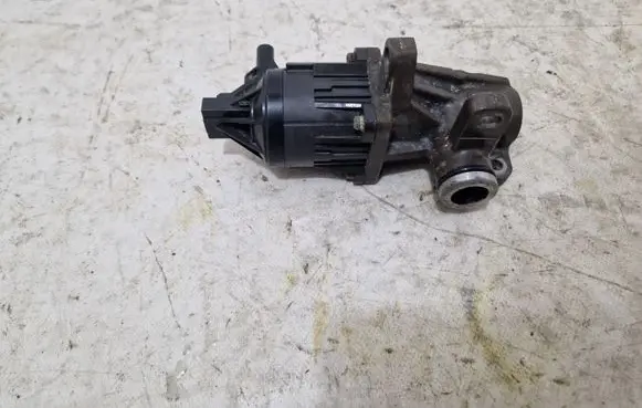 Ford Ranger EGR valve cooler LB5E9D460AC