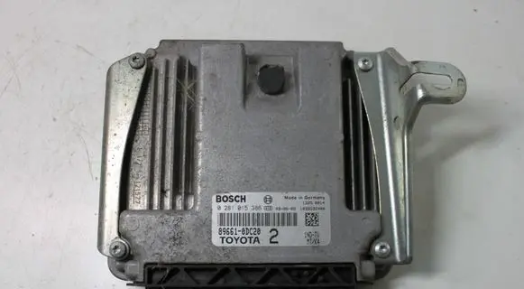 Toyota Yaris Engine control unit/module 896610DC20