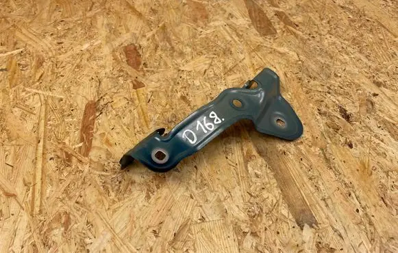 BMW i4 Fender mounting bracket 7486806
