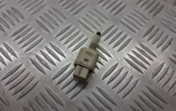 Toyota Avensis Verso Brake pedal sensor switch